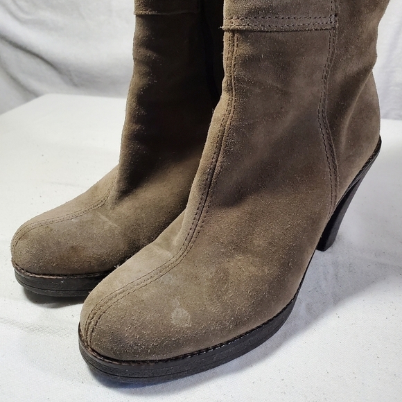 La Canadienne Suede Heeled Boots Size 6 Taupe Grey EU 36 - Picture 11 of 16